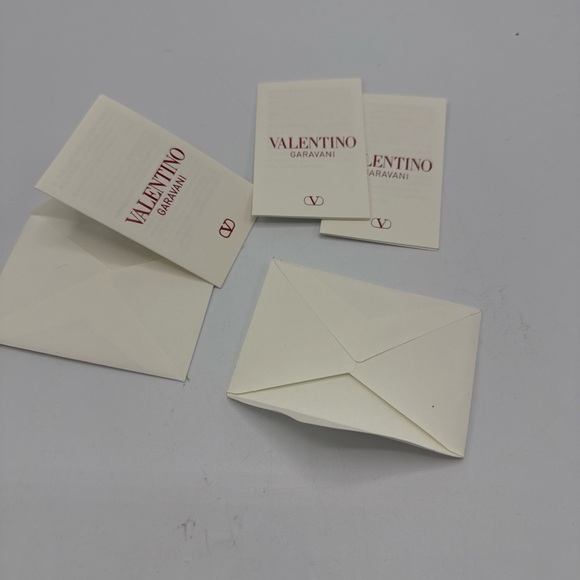 NWT VALENTINO  Burgundy Grained-Leather Tote Bag/ Crossbody - Picture 16 of 16